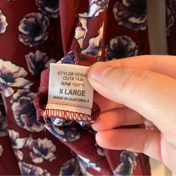 Gibson Burgundy Floral Print Vneck Blouse - Picture 6 of 8